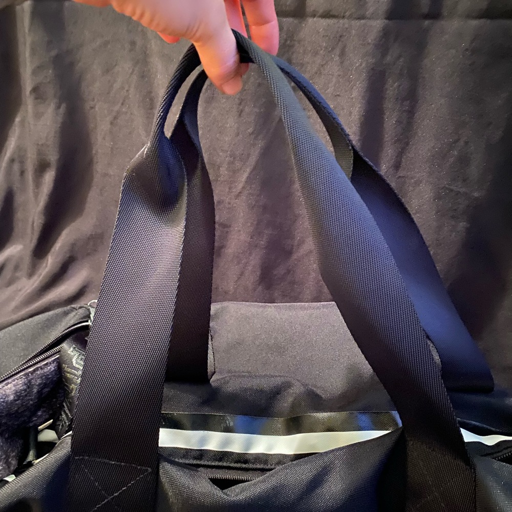 VS PINK duffel bag USED